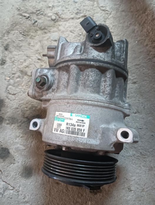 Vând compresor AC Passat B6