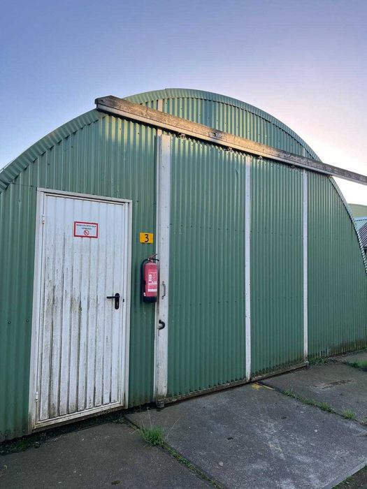 Hala semirotunda import Olanda