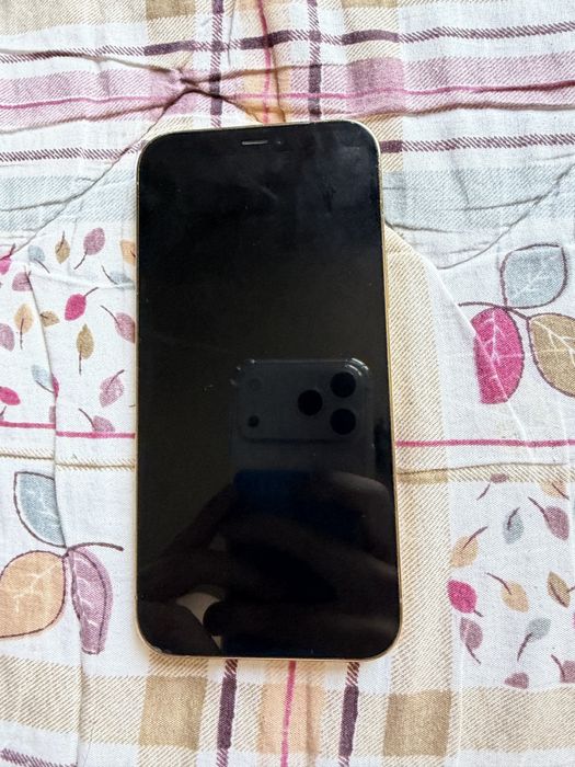 Iphone 12 pro 77% акб 128 гб