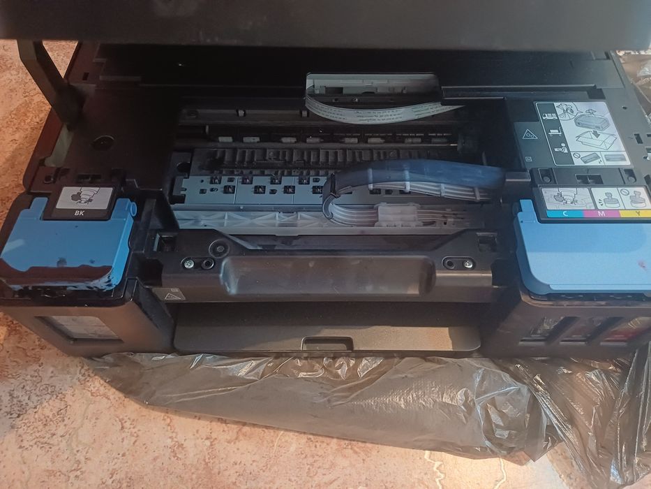 Продам мфу принтер