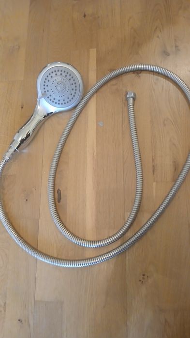 Слушалка за душ и шлалх за 15 лв