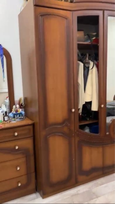 Спальный гарнитур