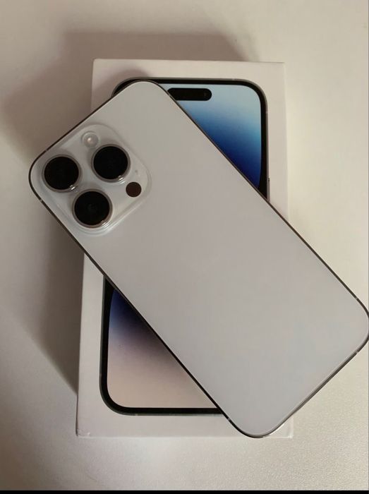 Продаю Iphone 14 pro