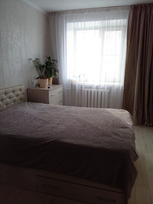 Срочно продам спальный гарнитур