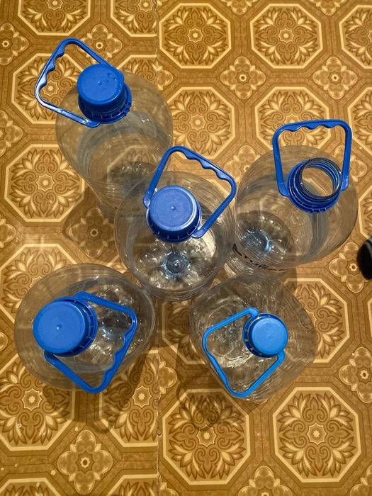 Пустые бутылки 5л