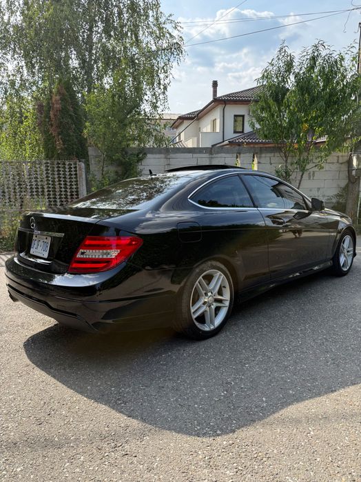 Mercedes Benz C250 (Benzina)