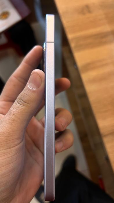 Продам Poco F7 pro