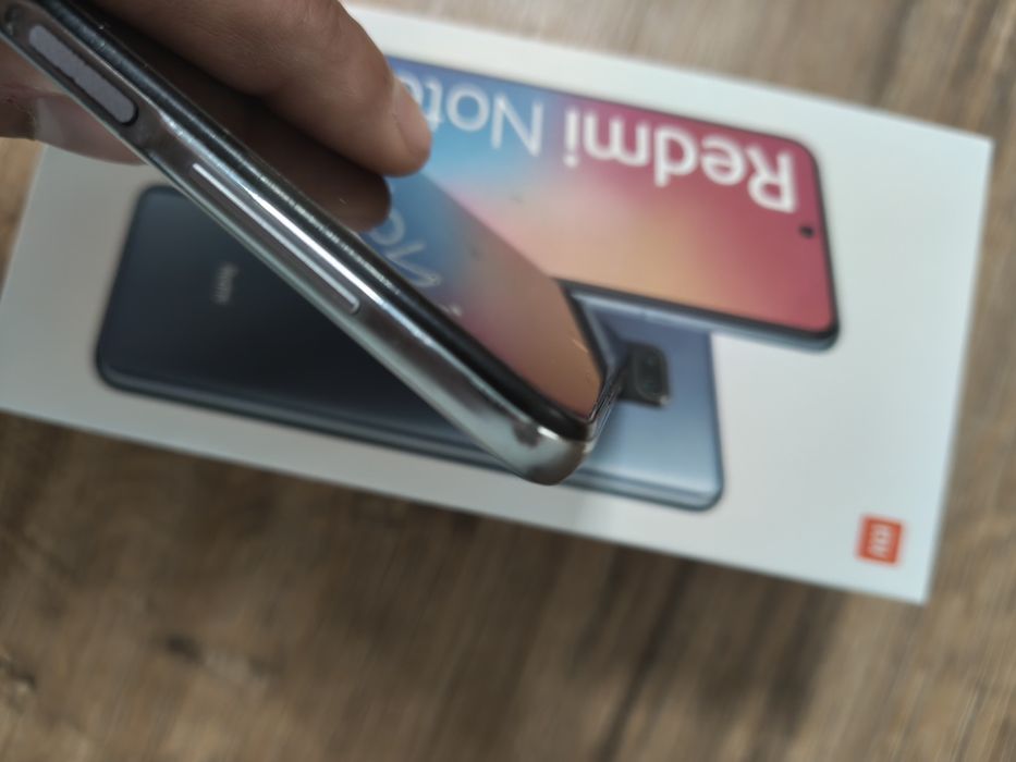 Продавам Redmi Note 9s