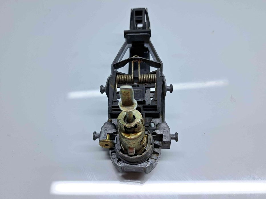 Maner usa stanga fata Volkswagen Golf 5 (1K1) [Fabr 2004-2008] LC9Z