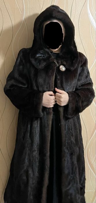 Продаю почти НОВУЮ шубу