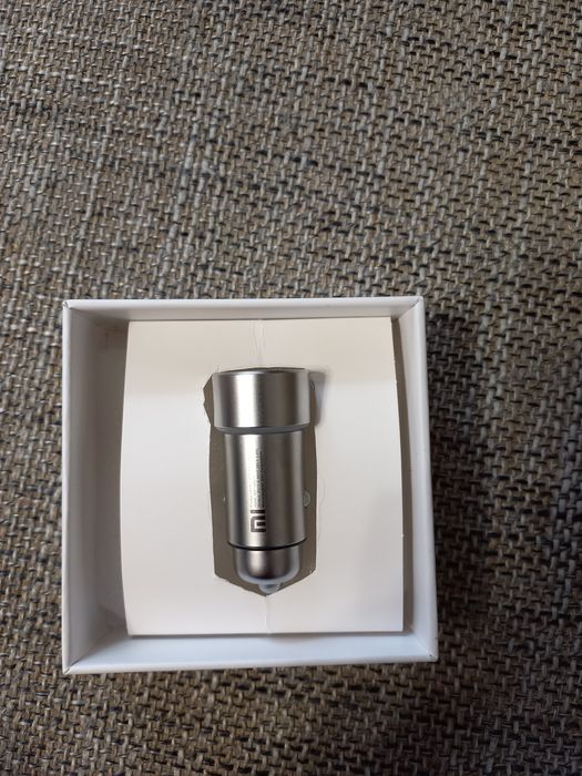 Автомобильный адаптер Xiaomi