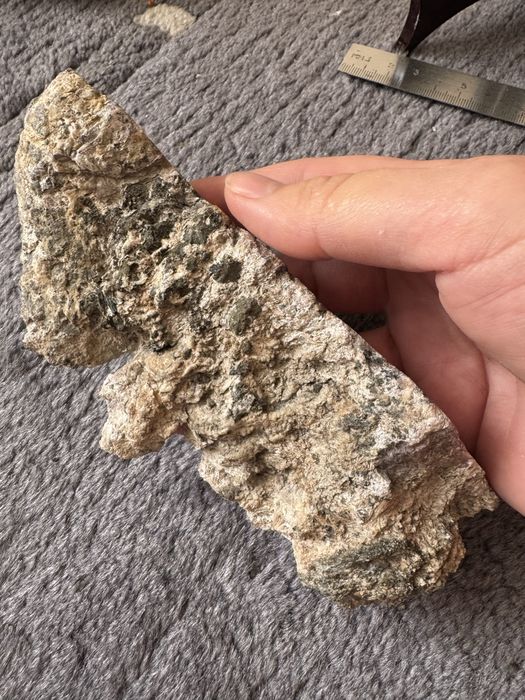 Чароит камень  красивый