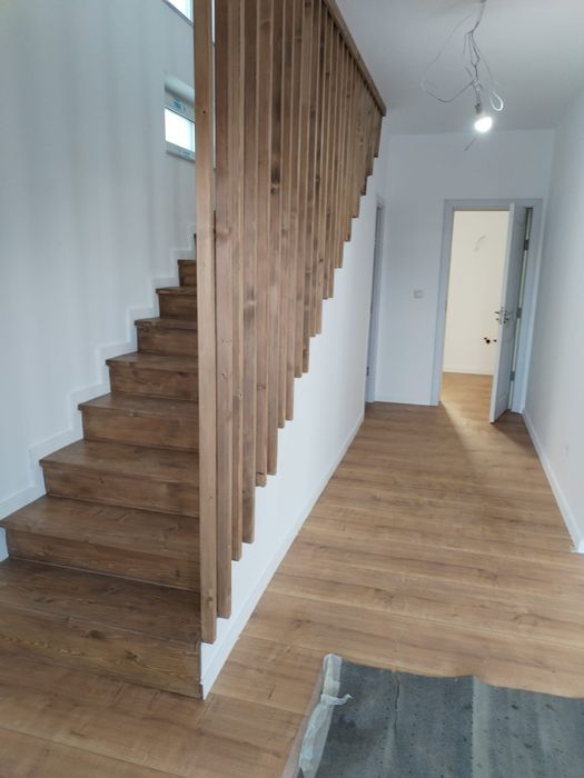 Casă de vânzare la Lisaura ,120 m2 utili, 5 ari, utilitati - la semifinisat sau la cheie