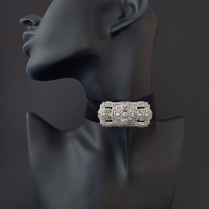 brosa autentica Art Deco cca 1930, platina, aur, diamante, certif.