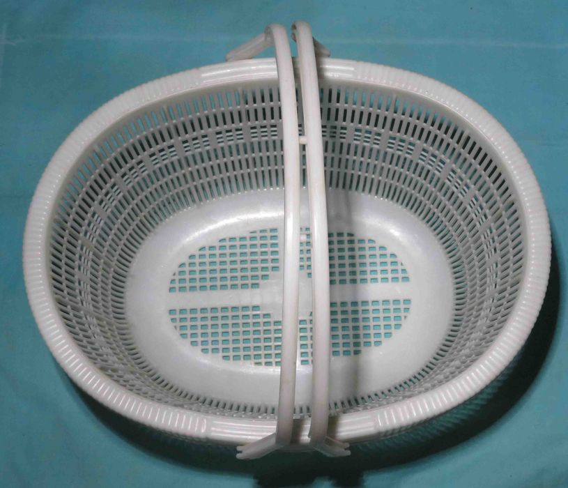 Корзина пластмассовая советская для фруктов