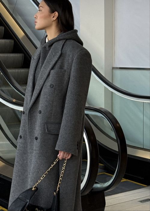 Пальто серая весна