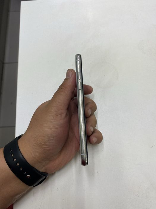Iphone X (64GB) в идеальном состояний