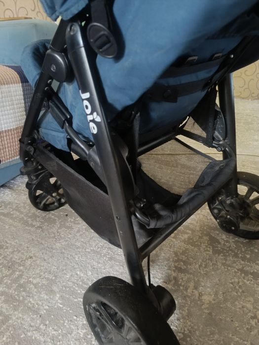 Продам детскую коляску