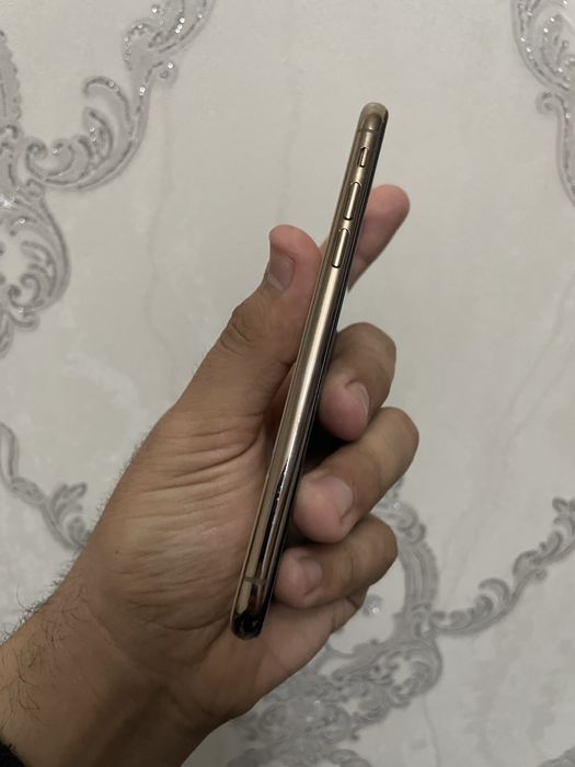 iPhone Xs GolD 64gb