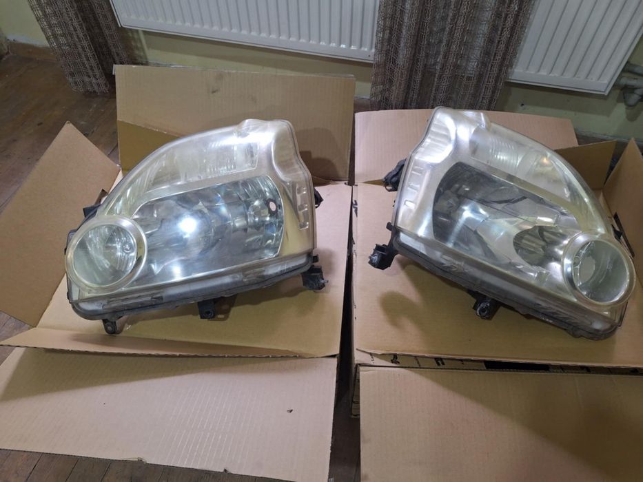 Фарове за Nissan X-trail