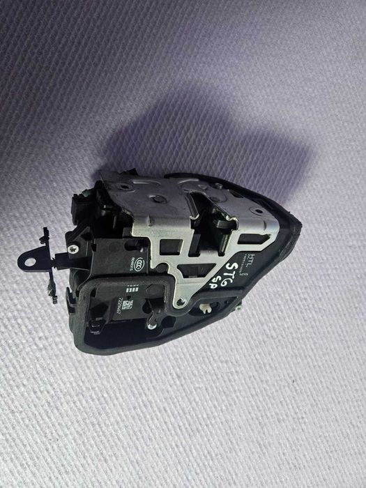 Broască usa stanga spate BMW seria 3 e90 E91