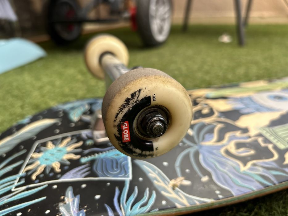 GLOBE професионален скейтборд