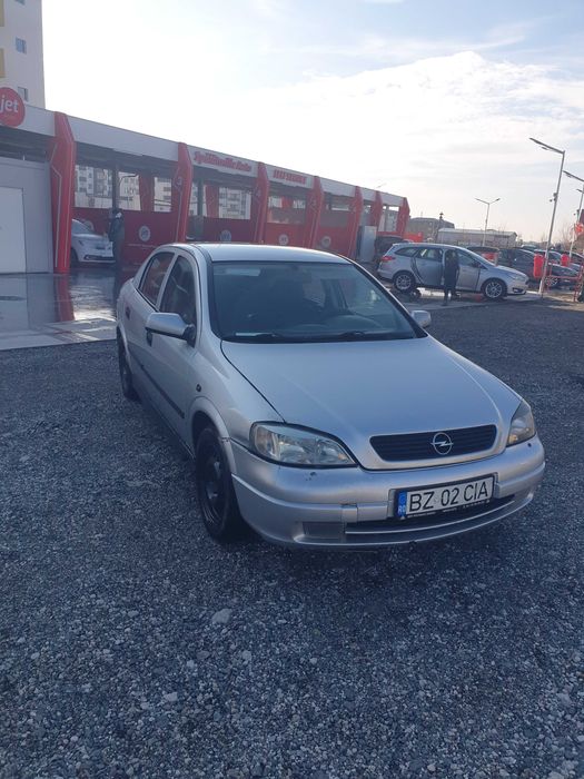 Vând Opel Astra G