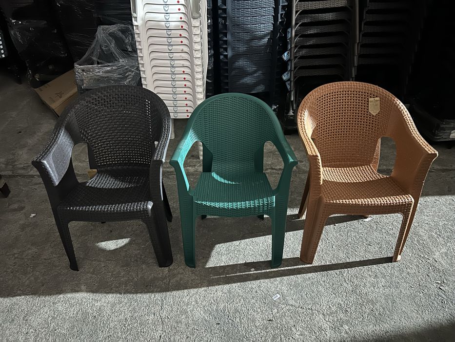 пластмасови столове различни модели !!!