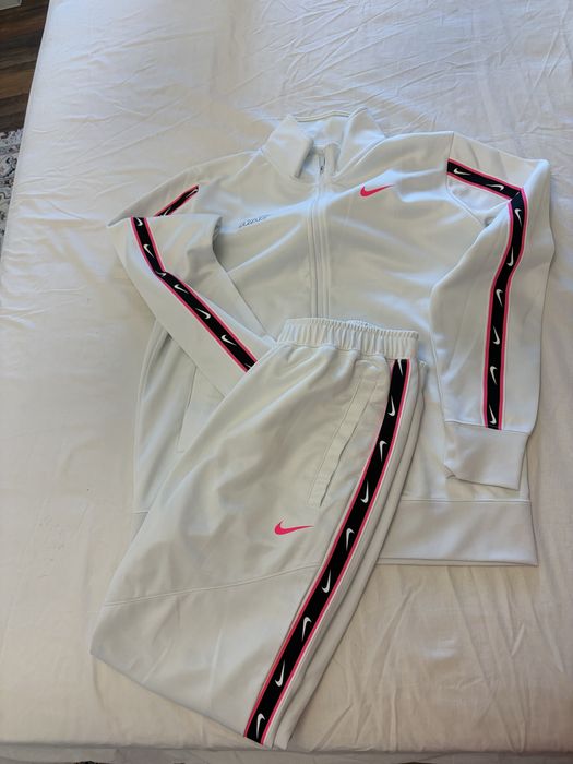 Спортен екип Nike