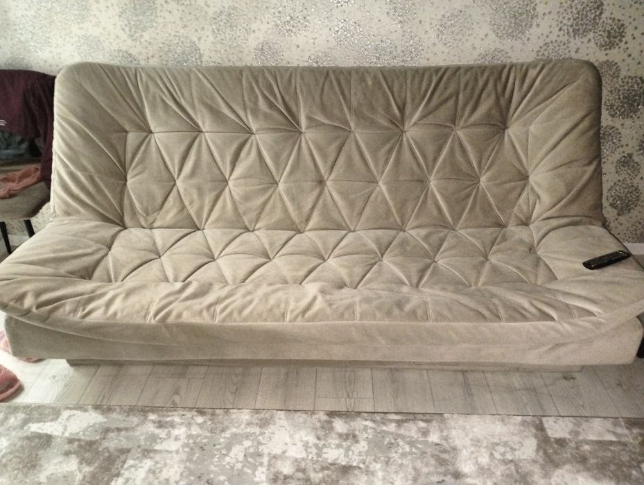 Срочно продам диван за 10000