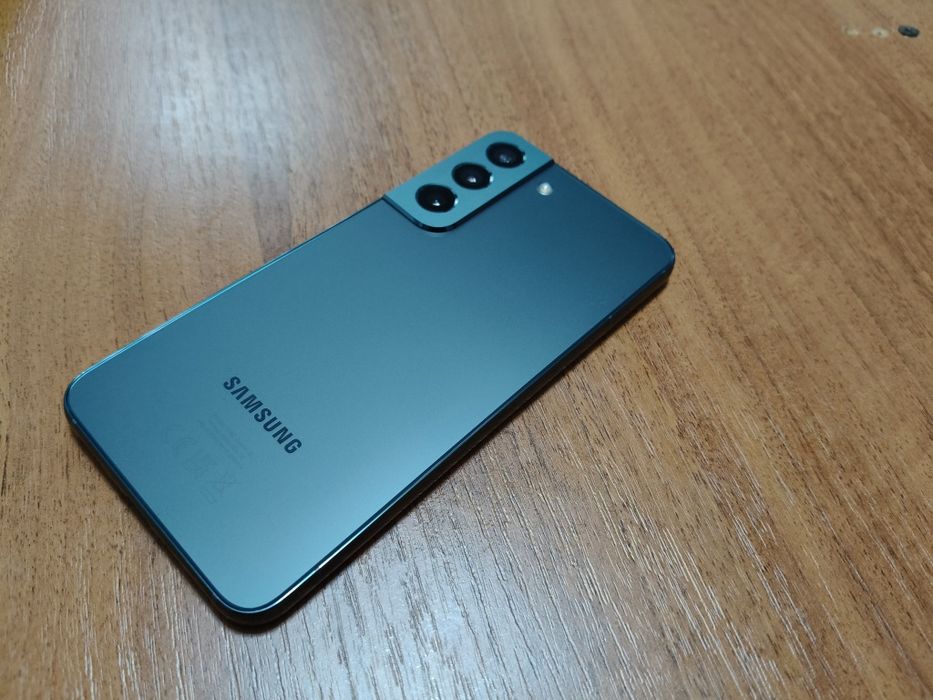 Самсунг S 22 Мощный смартфон в идеале