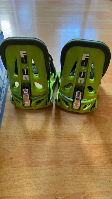 Сноуборд автомати Forum Recon M