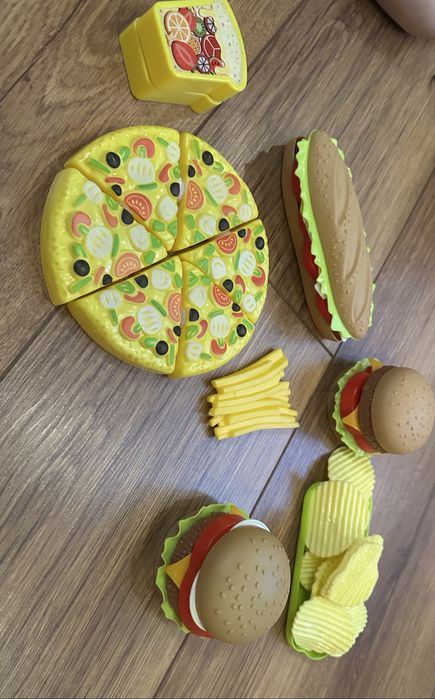 Продам детские игрушки