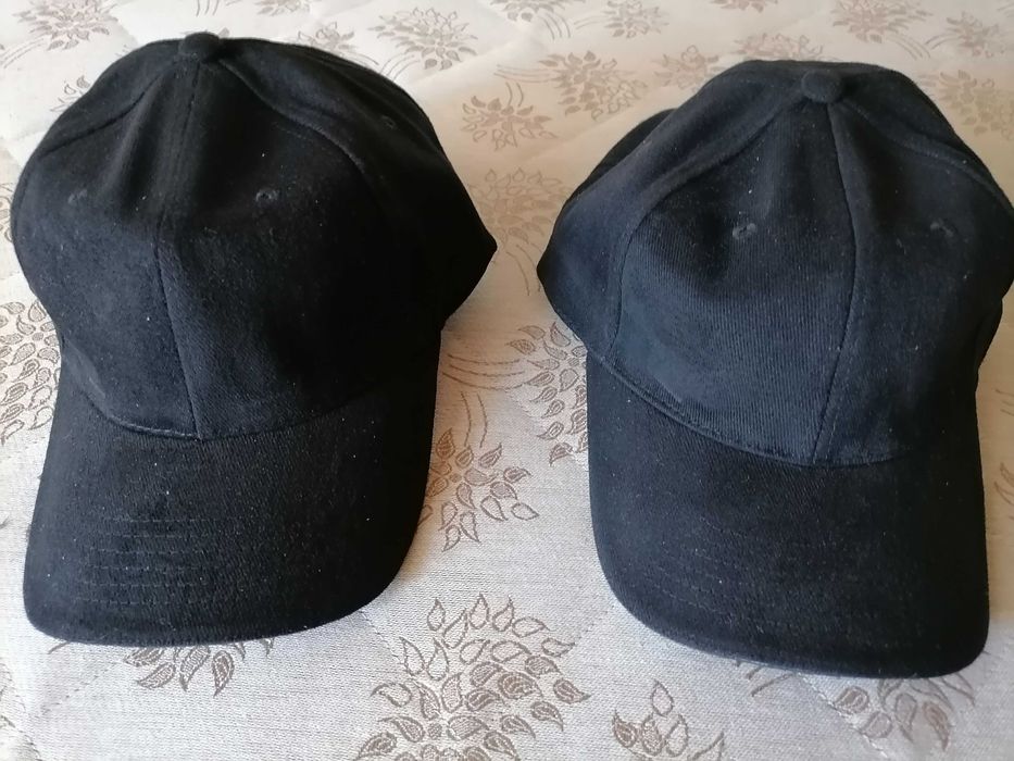 Lot de 1 00 șepci noi diverse modele