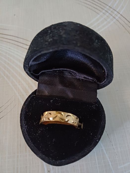 Продавам пръстени