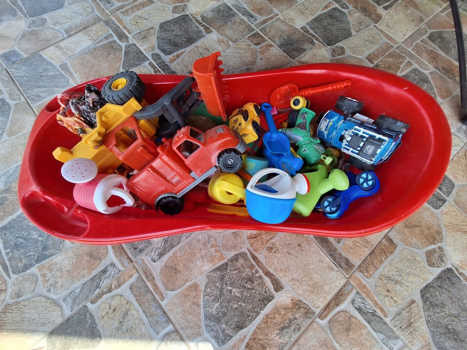 Намалени на 9лв Огромни детски лотове+ подаръци