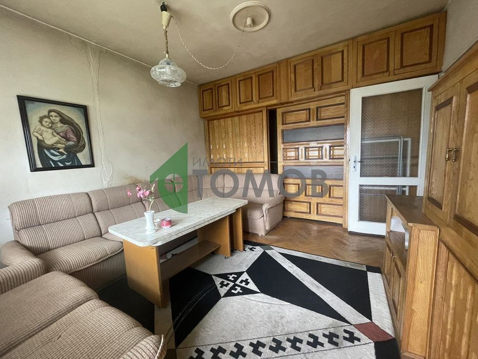 Продава се Двустаен апартамент в Шумен, Тракия - 64 кв.м за 1132 €/кв.м - Снимка #2