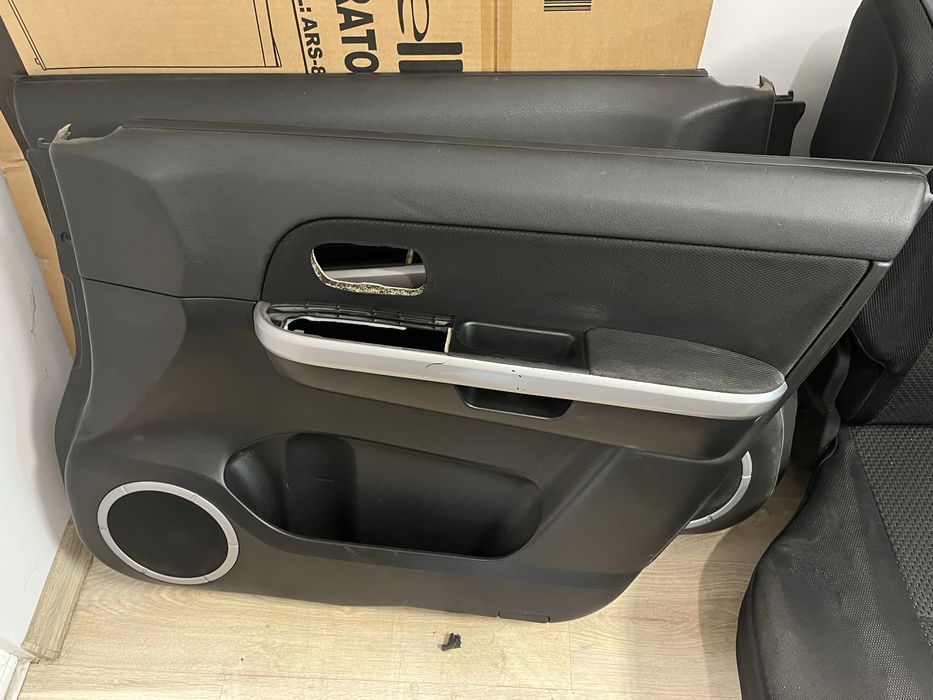 Седалки за сузуки гранд витара