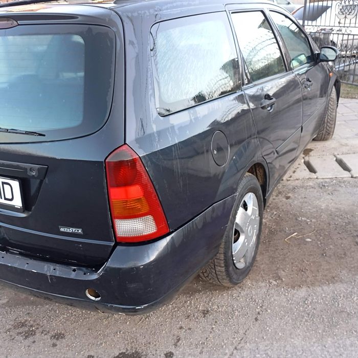 Vând Ford focus diesel de 1.8