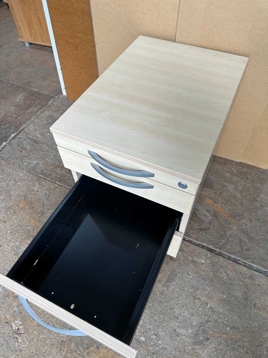 Stoc 100 buc Rollbox Profesional cu 4 sertare metalice SteelCase si rotile; Casetiera birou; Dulap; Container; Carucior cu sertare