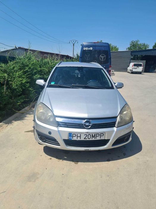 Mașina Opel Astra H de vânzare