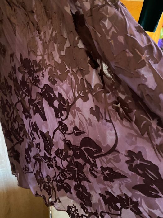 Compleu din matase și voal, mărimea L