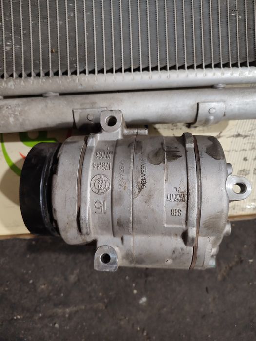 Продам радиатор кондиционера и компрессор кобальт