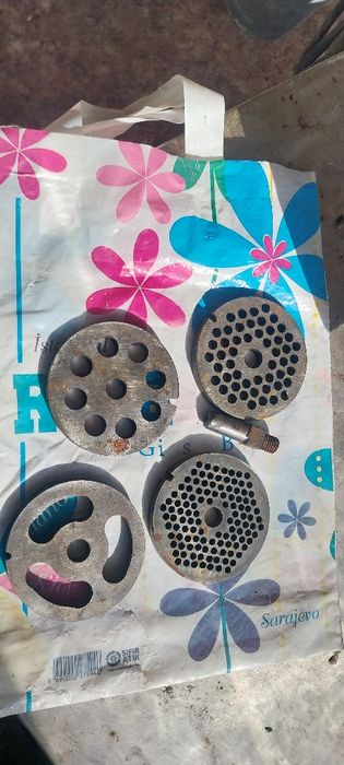 Трифазна месомелачка