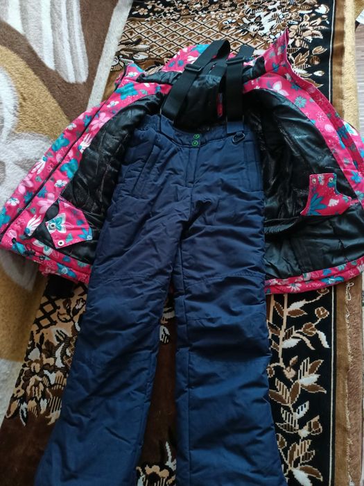 Лыжный костюм на девочку