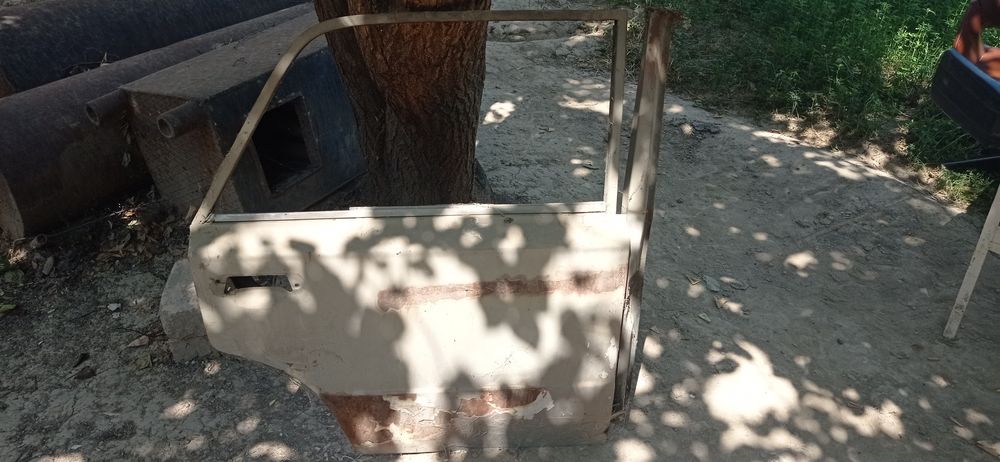 ДВЕРИ от Жигули, Бампер Ваз, КАПОТ  штука -100.000 сум