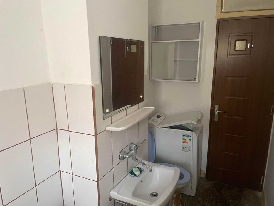 Vând garsonieră decomandată Lujerului