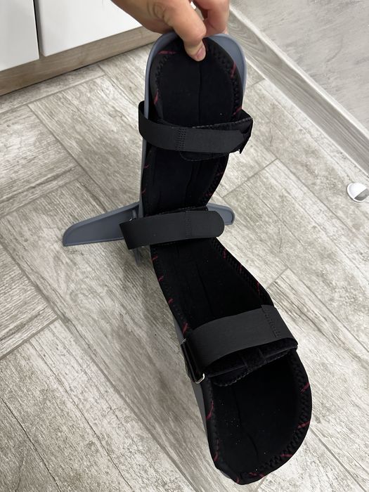 Шина за счупен / изкълчен крак / ортеза