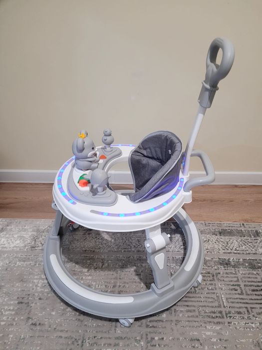 Продаются ходунки серого цвета.