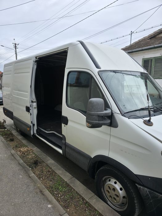 Dubă mare 4,5m | Mutări și transport obiecte voluminoase